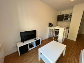 Acajou, Studio avec terrasse et parking privé